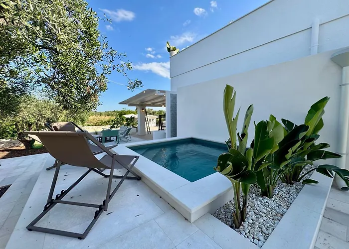 Villa 32 Ostuni - Charming House With Pool
